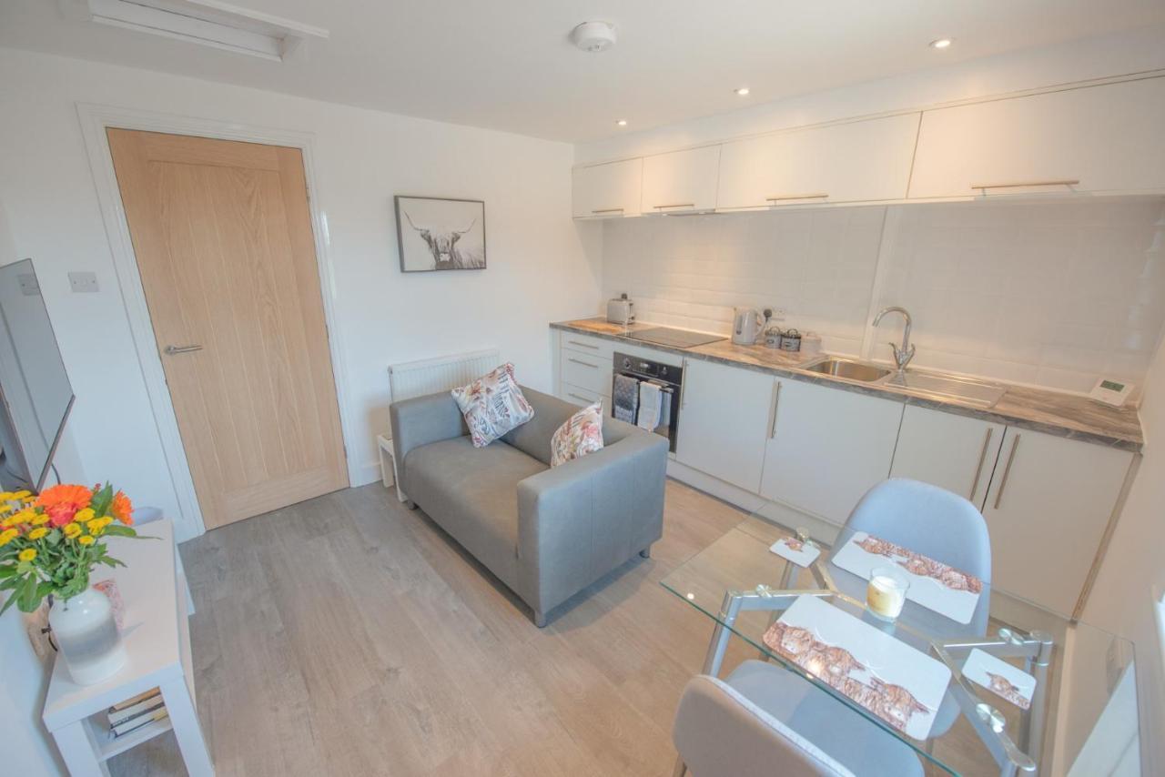 Modern Apartment In Town Centre Скиптон Экстерьер фото