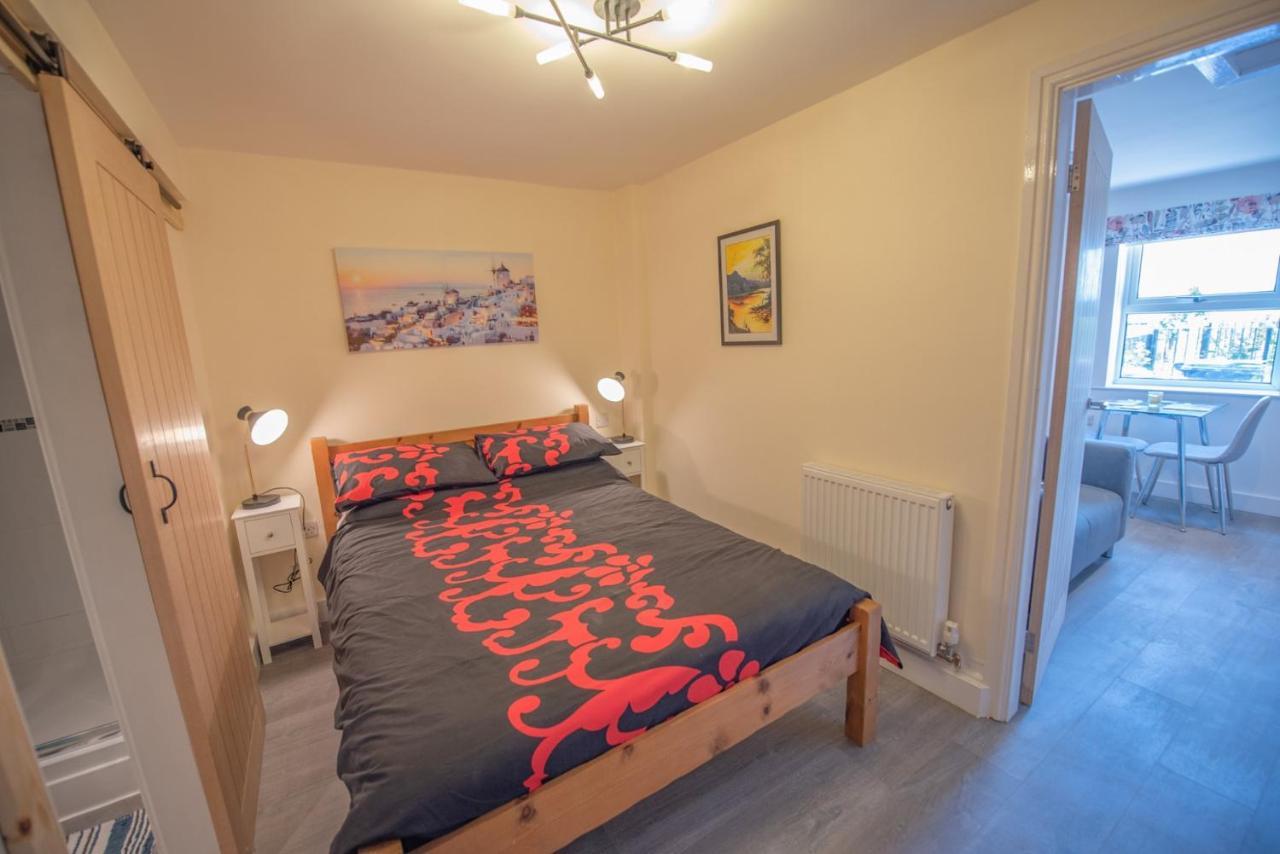 Modern Apartment In Town Centre Скиптон Экстерьер фото